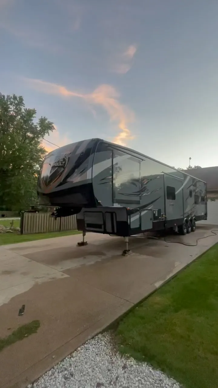 RV Roof Cleaning & Protection