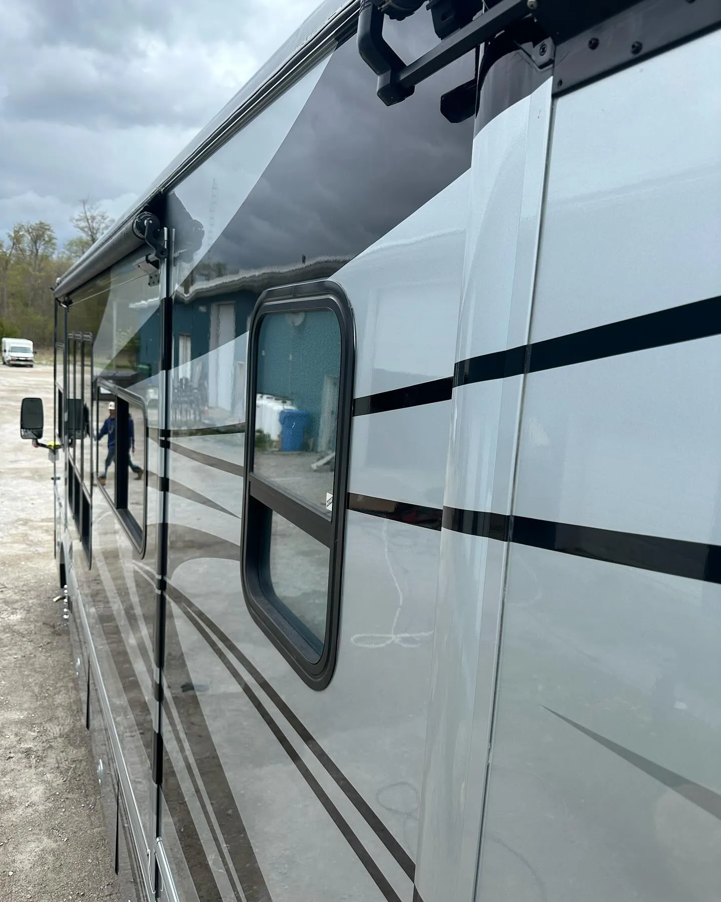 RV Polishing & Oxidation Removal